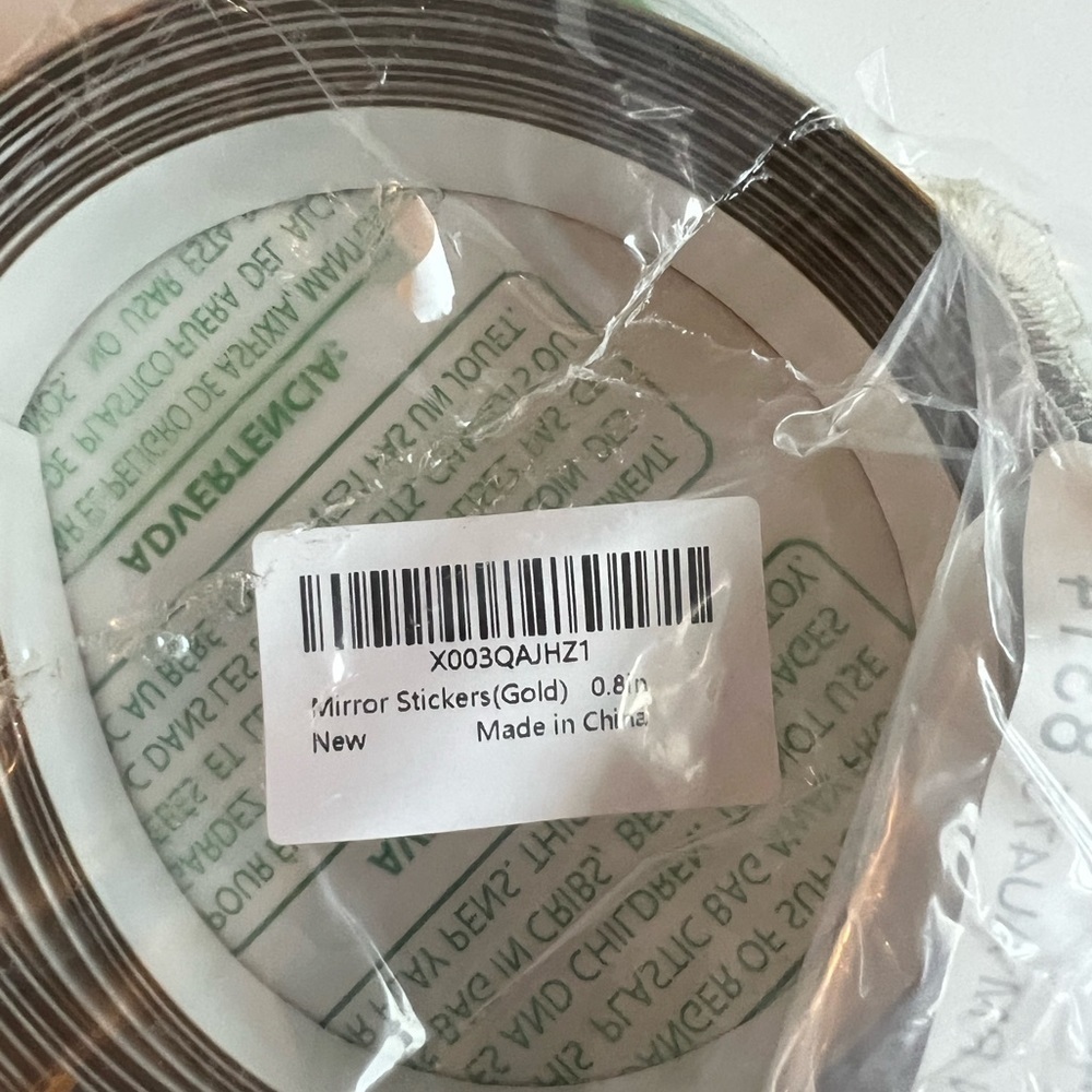 Metallic Gold Peel and Stick Flexible Tape 0.8 Inch - Picture 4 of 5